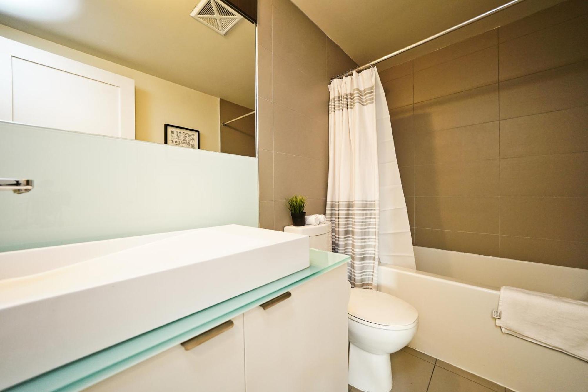 Rivetstays - The Atmos Toronto