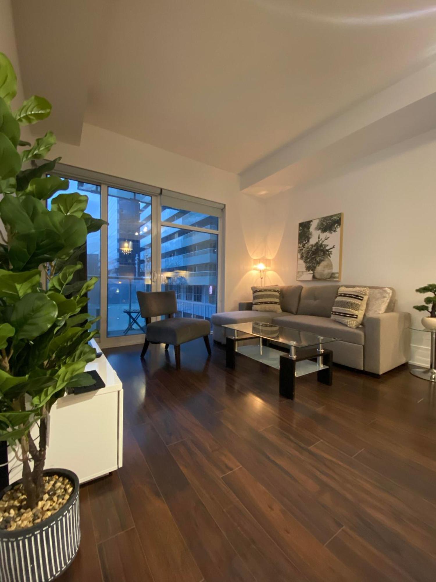 Rivetstays - The Atmos Apartment *