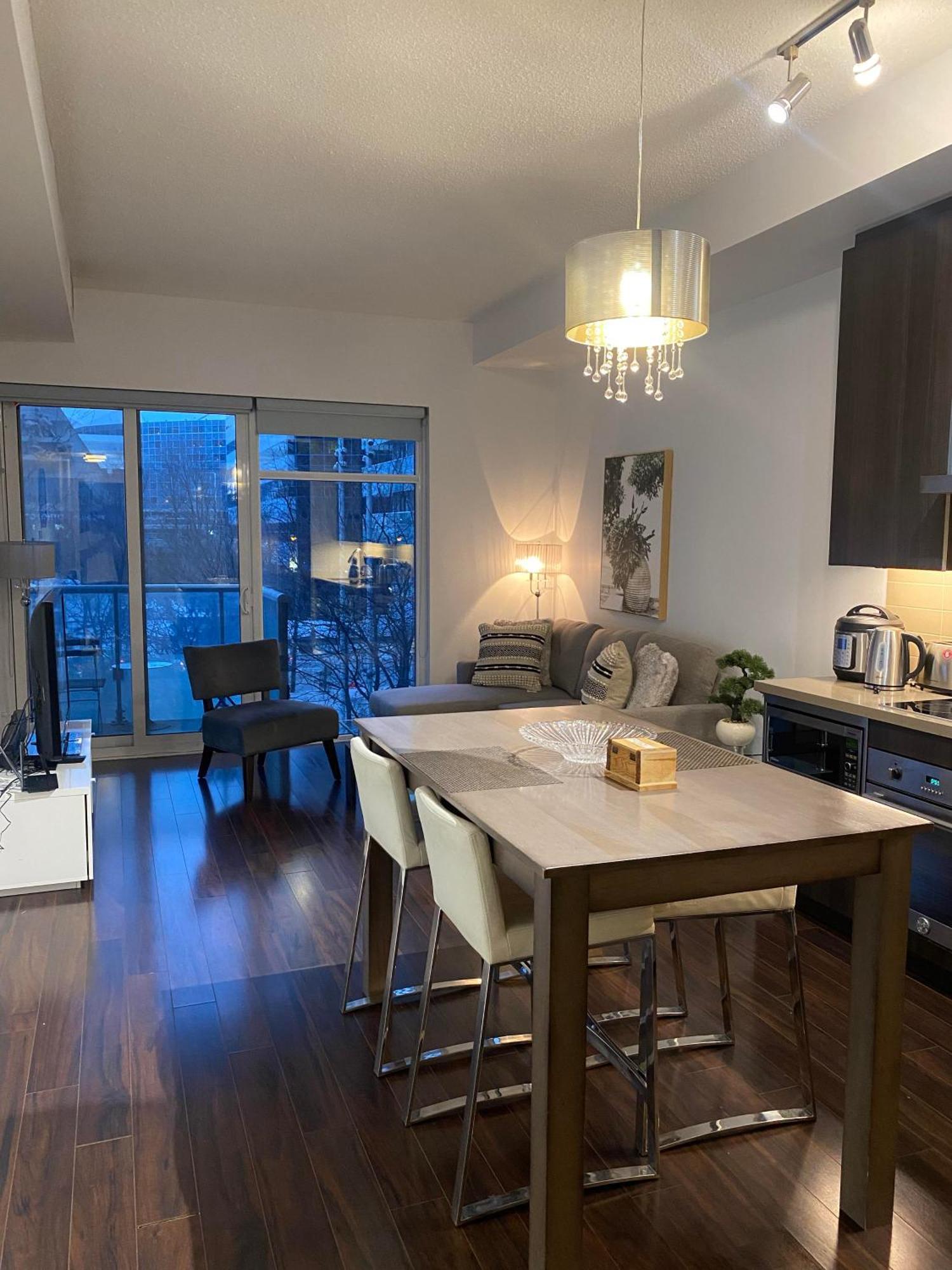 Rivetstays - The Atmos Toronto