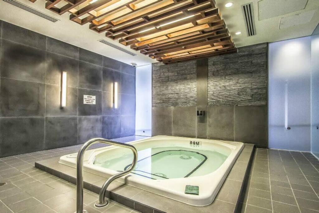 Apartment Cn Lovers Toronto