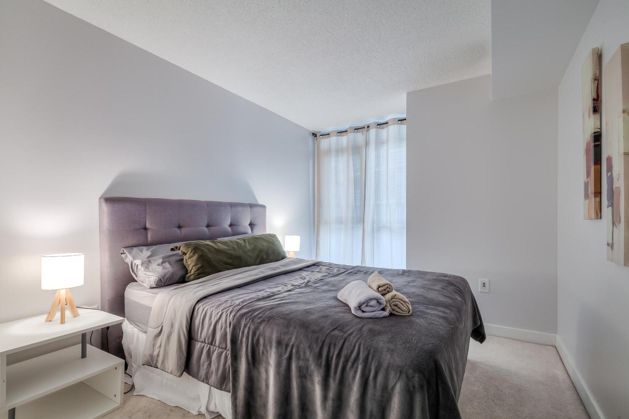 Luxury Executive Toronto Downtown Suites *
