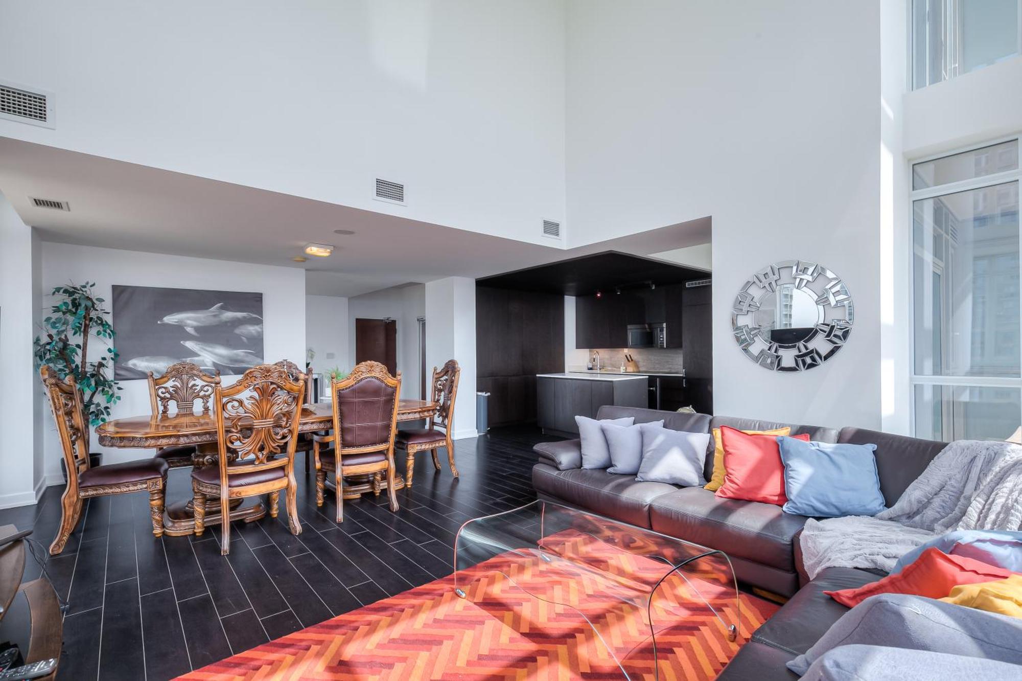 Luxury Executive Toronto Downtown Suites Apartment
