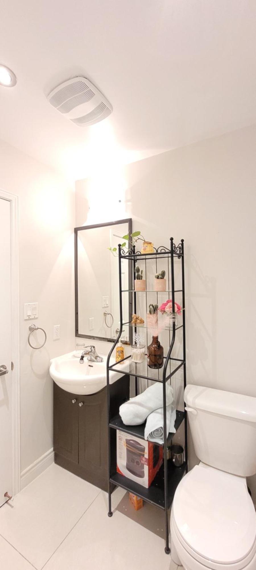 Mainfloor Spacious In Homestay Toronto