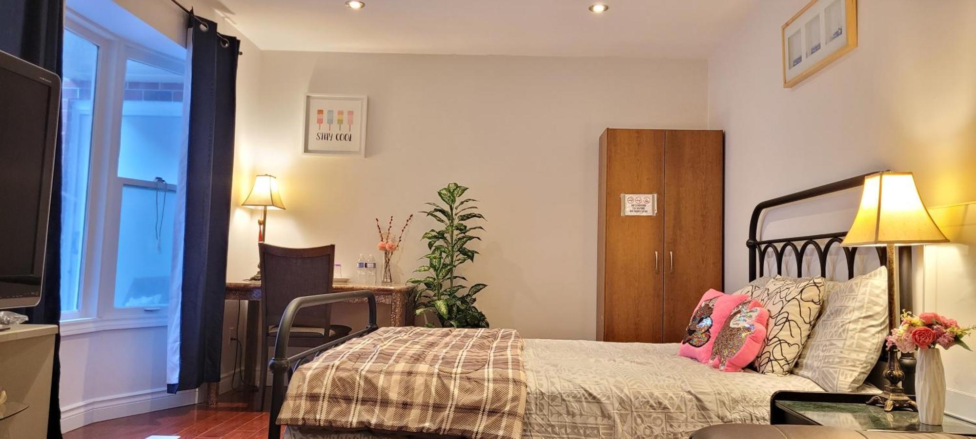 Homestay Mainfloor Spacious In *