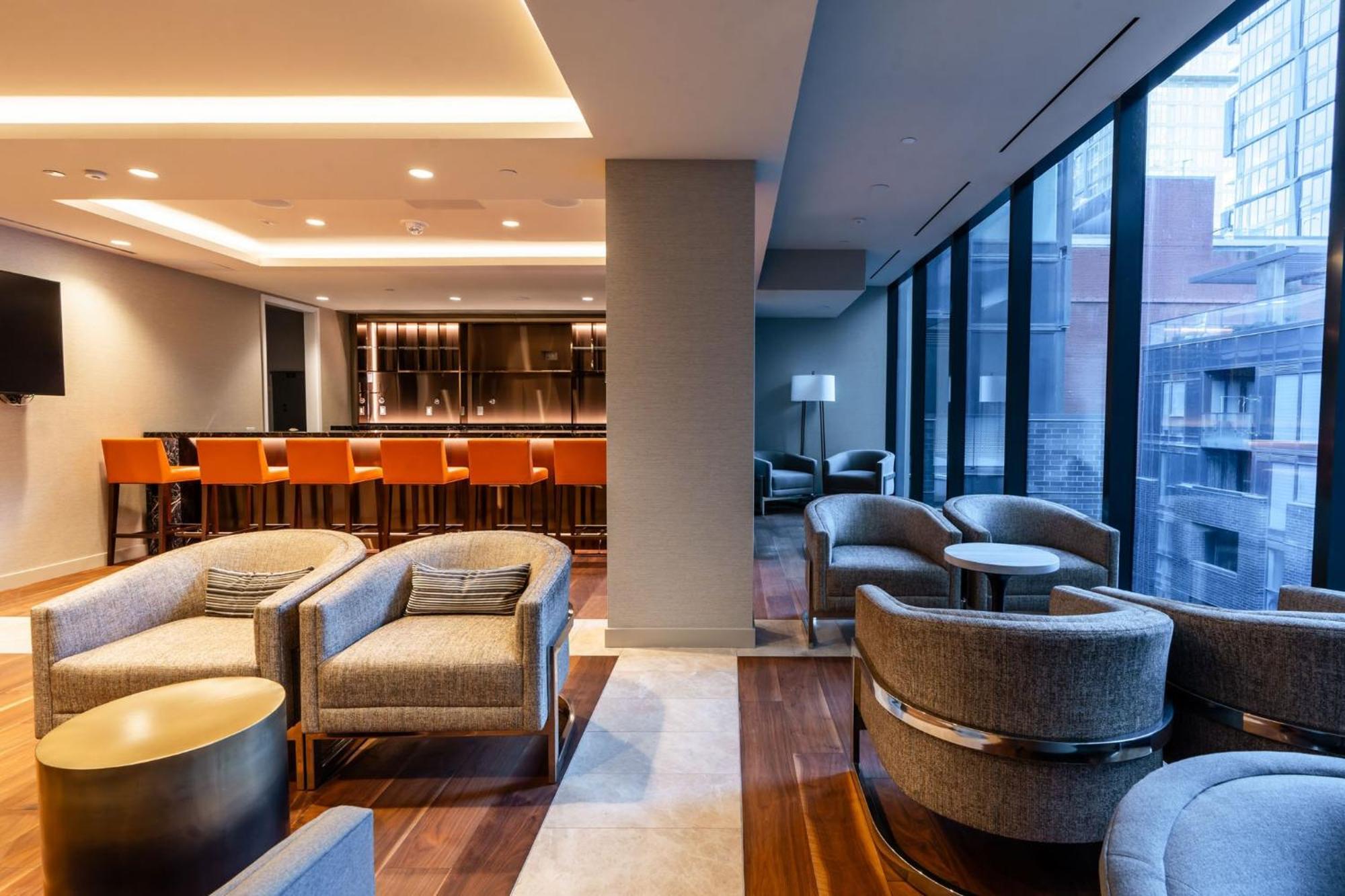 Sutton Place 4*