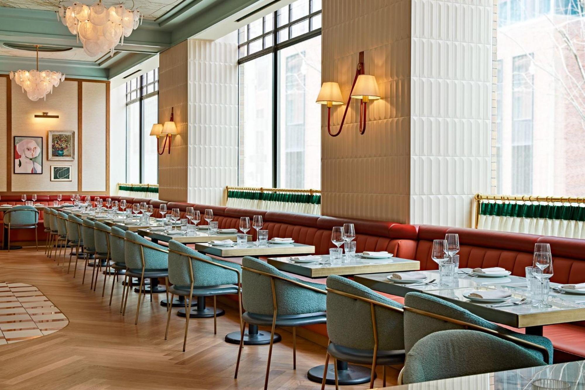 Hotel Sutton Place 4*
