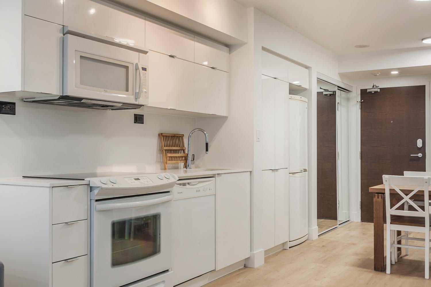 Apartment Cozy 2br Close To Cn Tower & Harbourfront