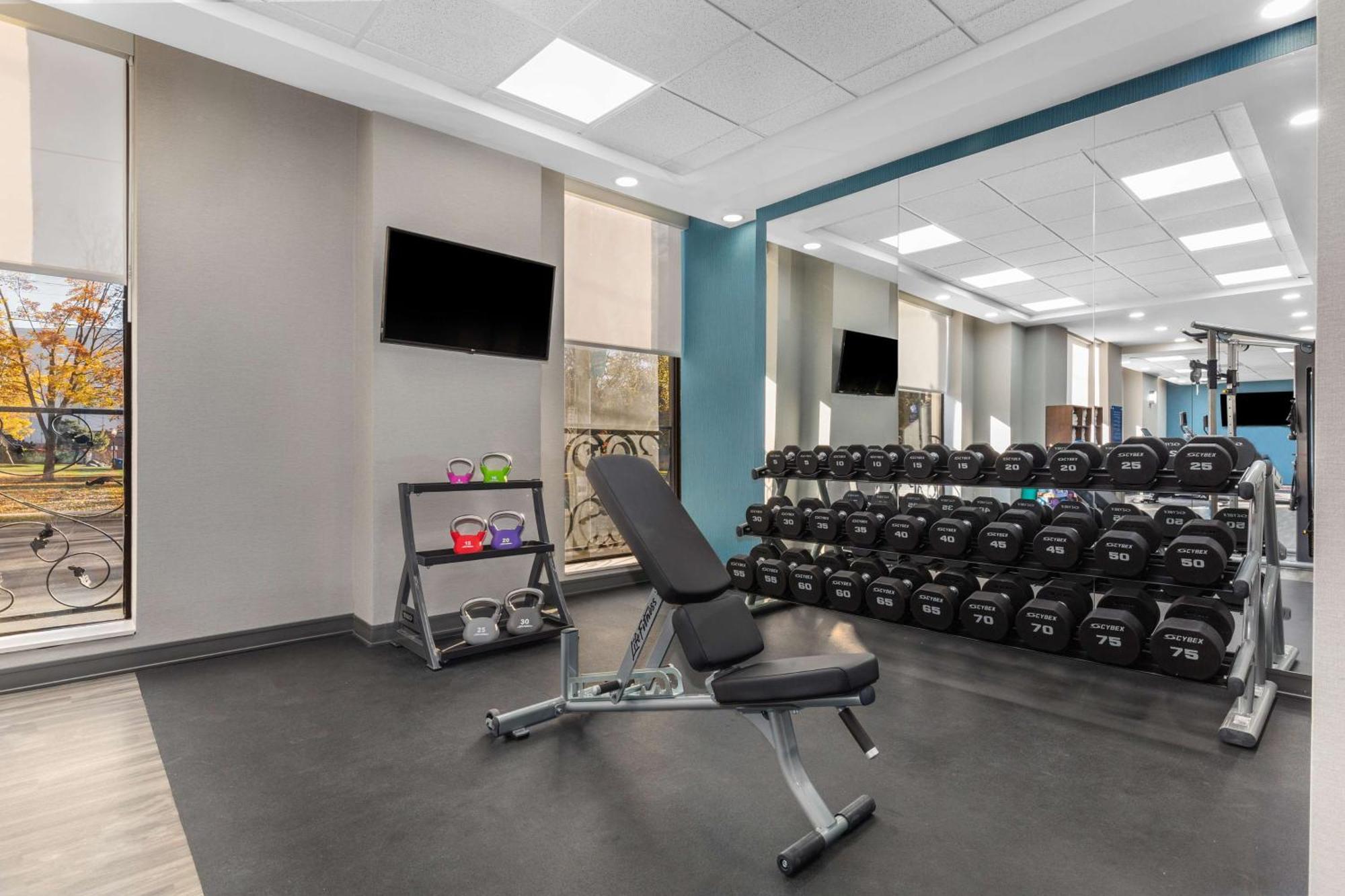 Hampton & By Hilton Downtown Hotel 3*