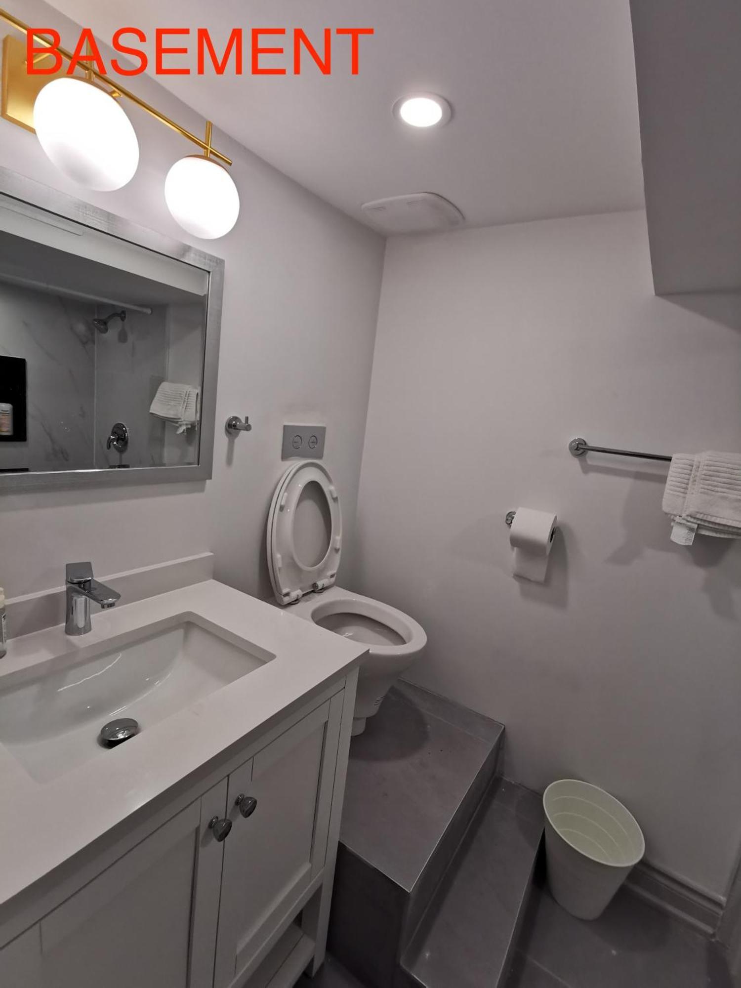 Lilac Private Unit 10-min To Airport Toronto
