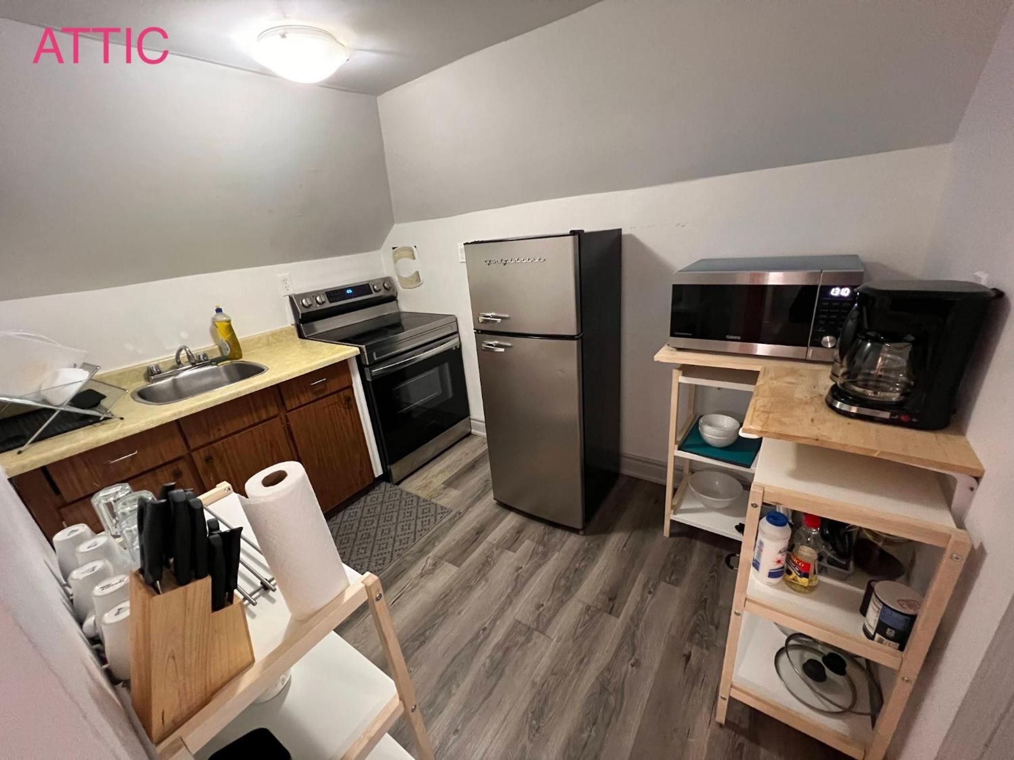 Lilac Private Unit 10-min To Airport Apartment *