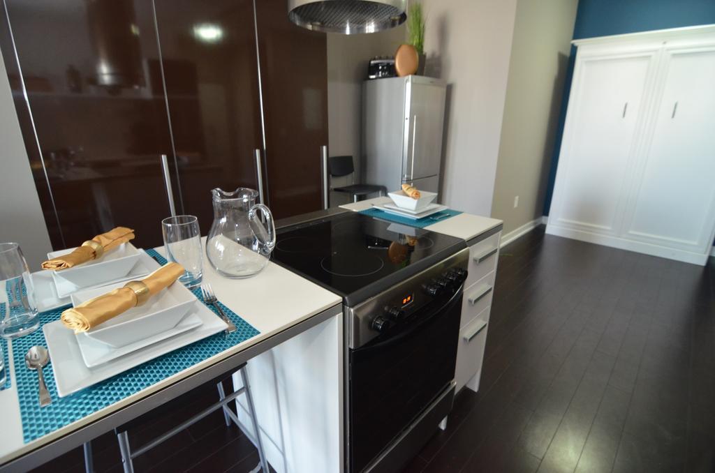 Escape - Lakeshore- 38 Dan Leckie Way Holiday home Toronto