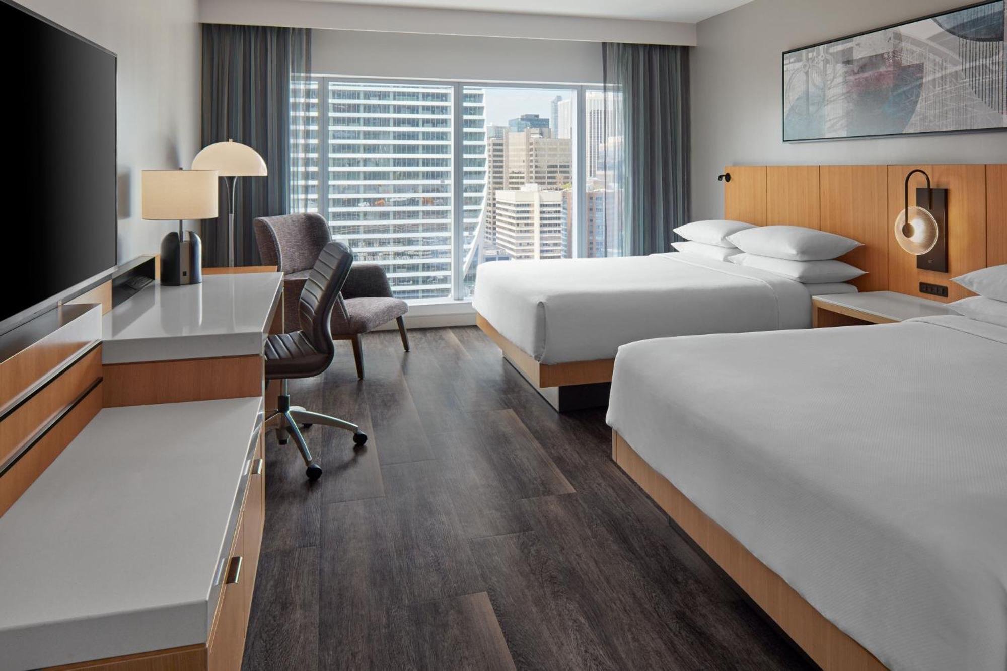 Hotel Delta By Marriott Toronto