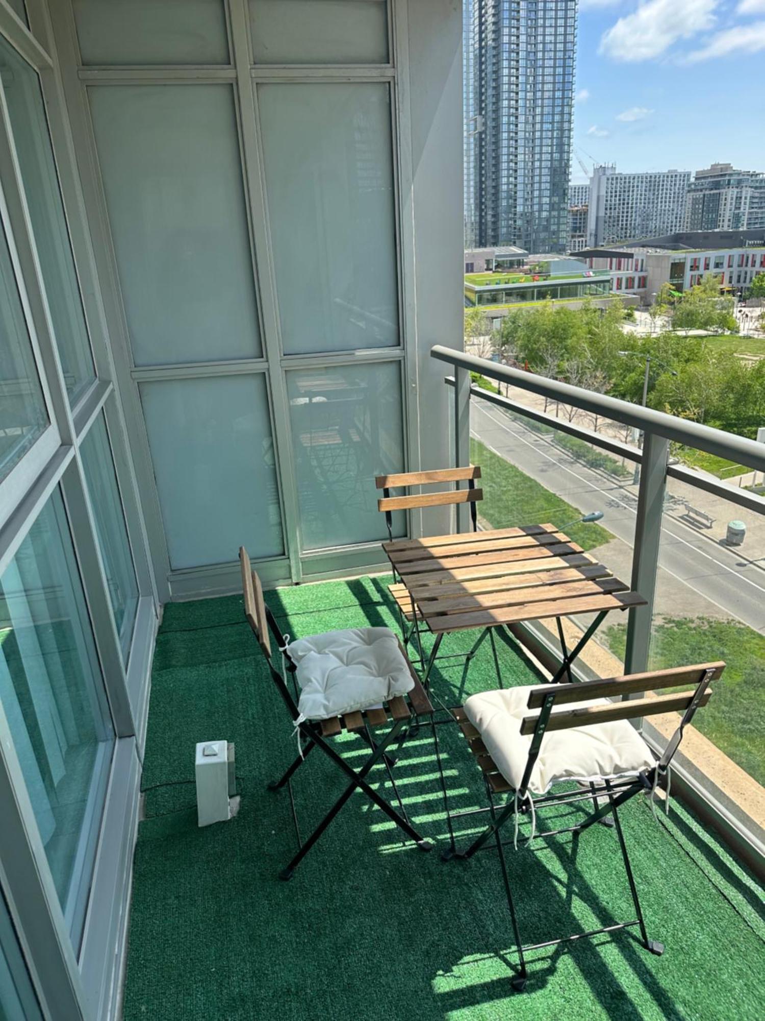 Modern 2bd + 2 Bath By Cn Tower With Free Parking. Apartment Toronto