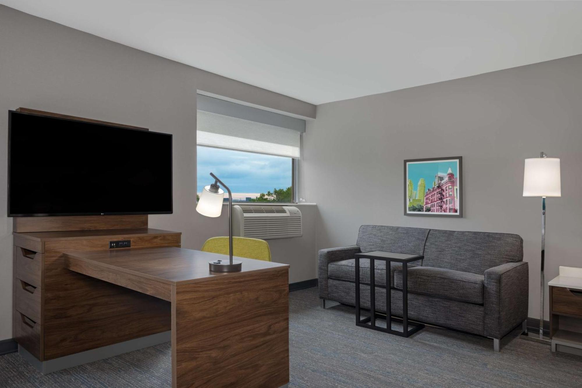 Hampton & By Hilton Downtown 3* Toronto