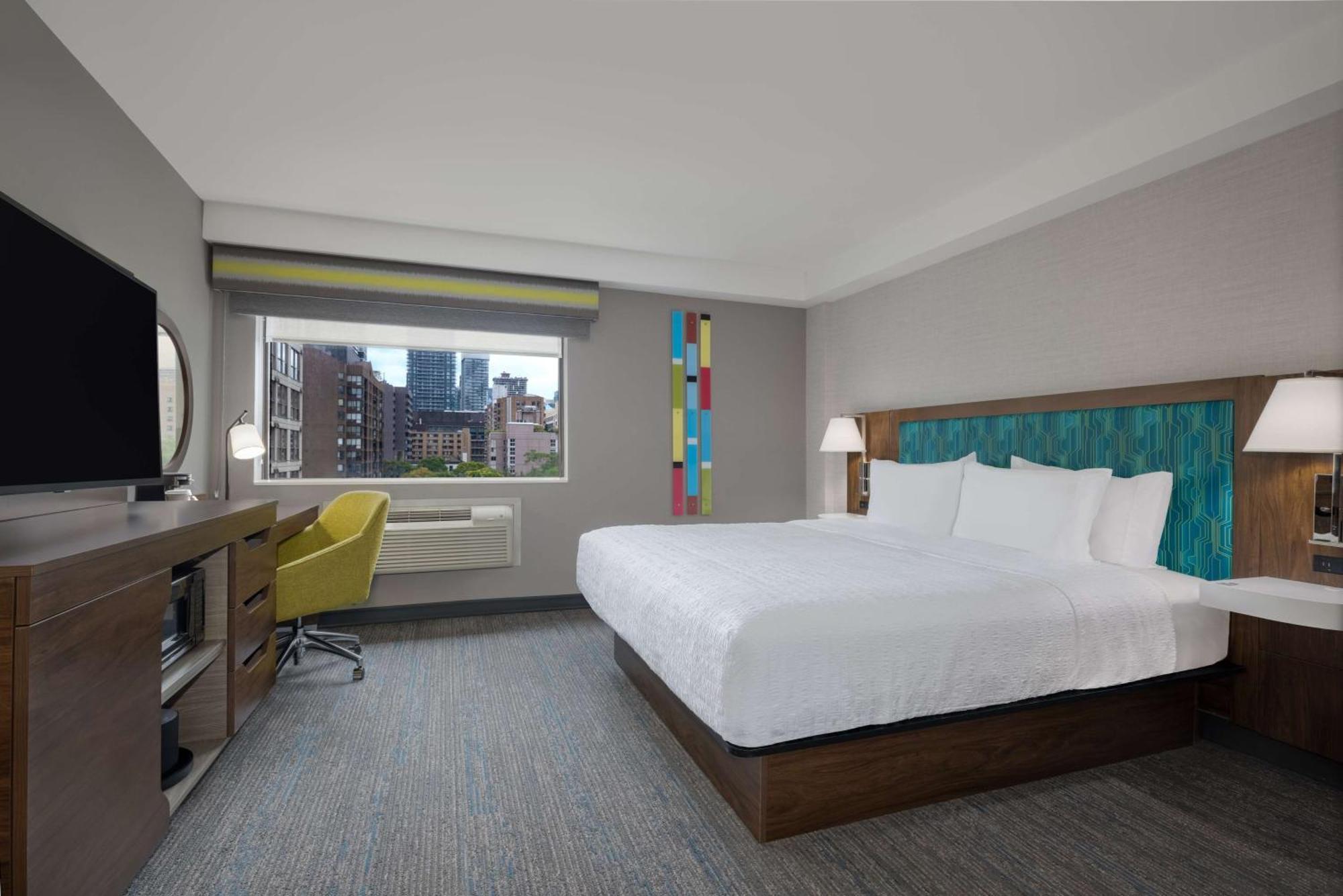 Hampton & By Hilton Downtown 3* Toronto