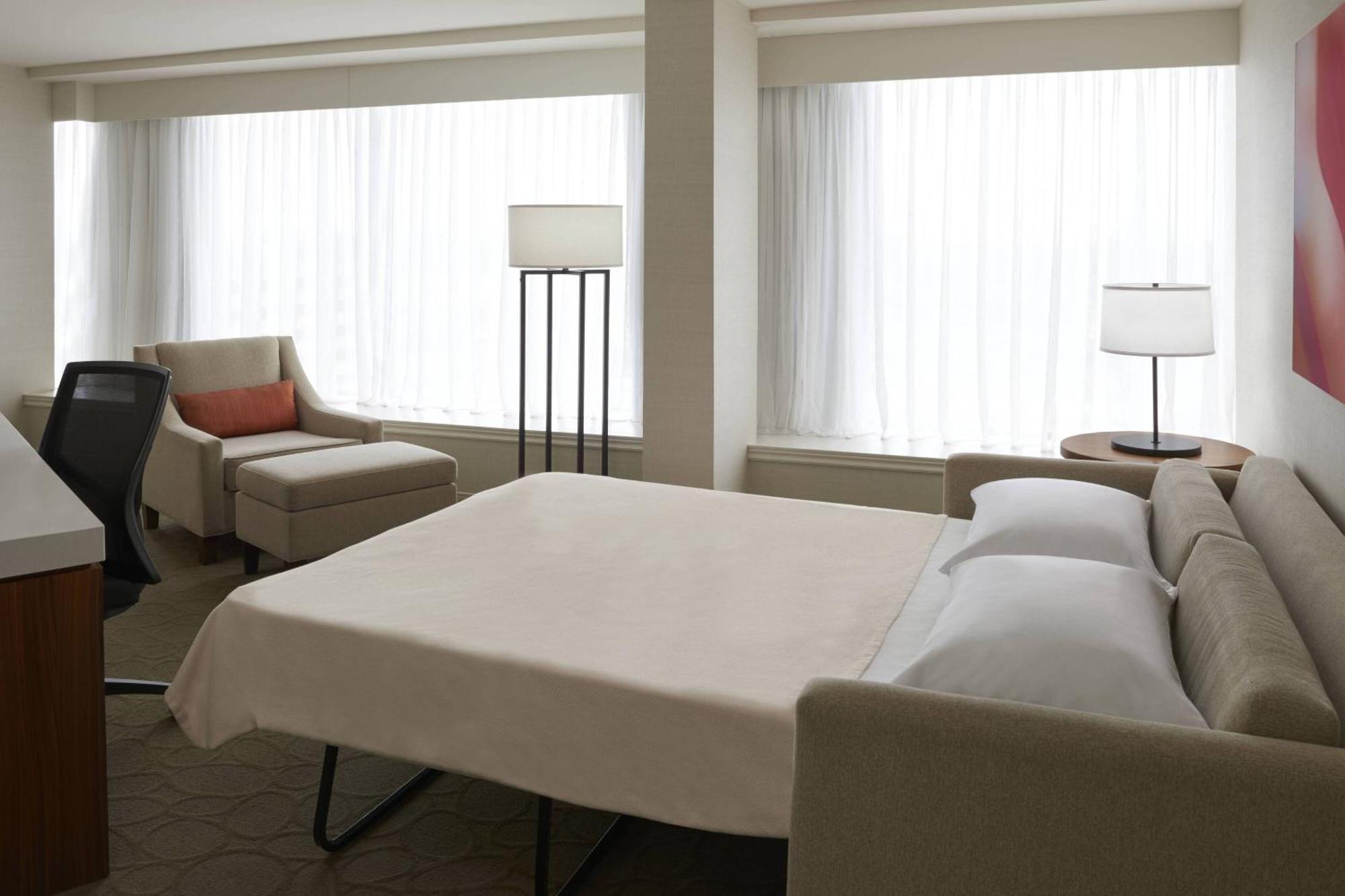Delta By Marriott Airport & Conference Centre Hotel