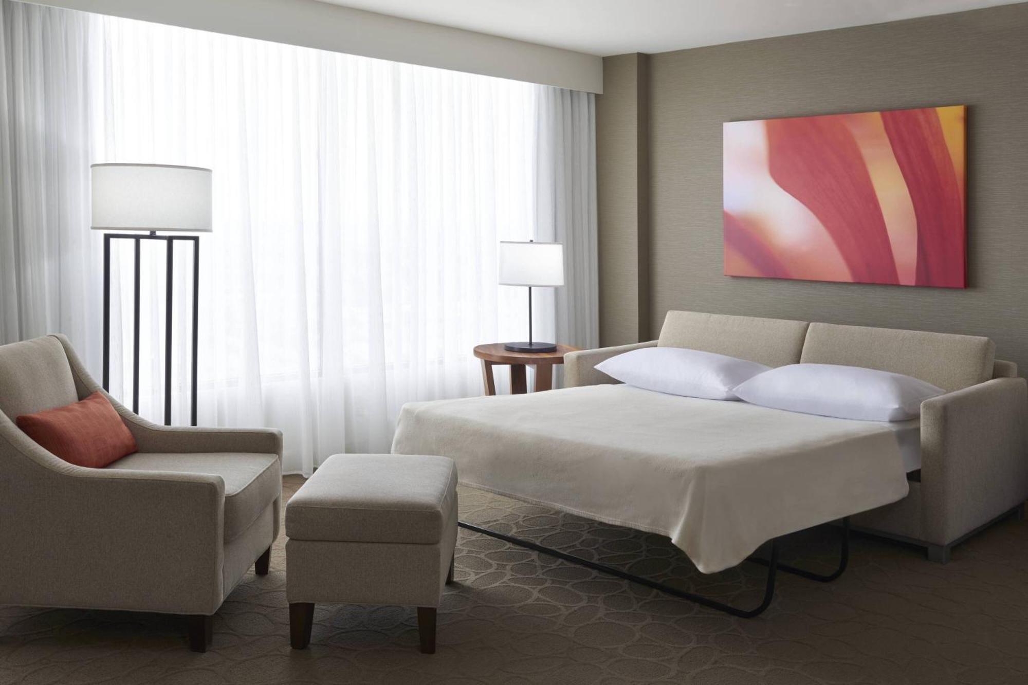 Delta By Marriott Airport & Conference Centre 4*
