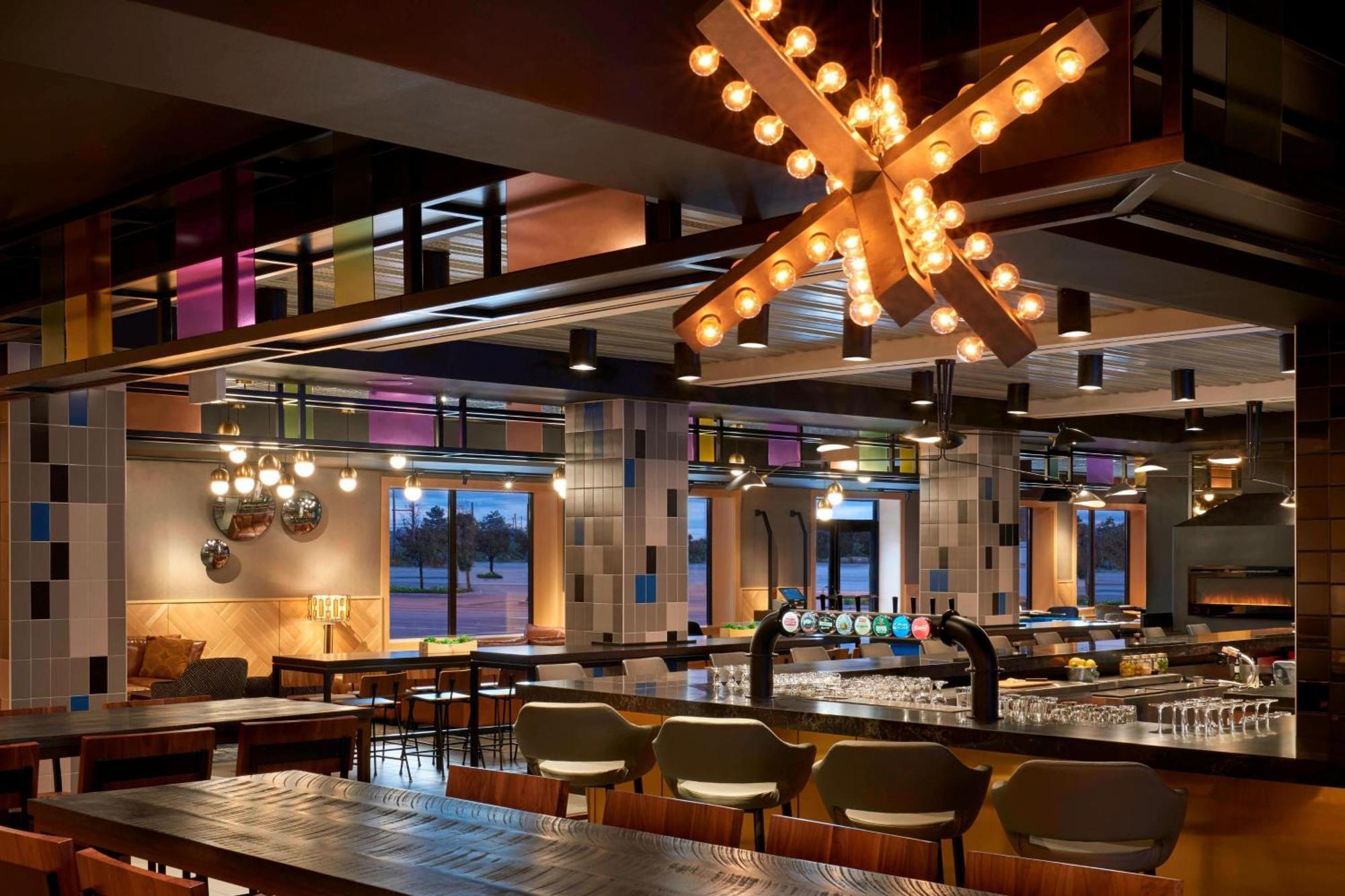 Delta By Marriott Airport & Conference Centre Hotel Toronto