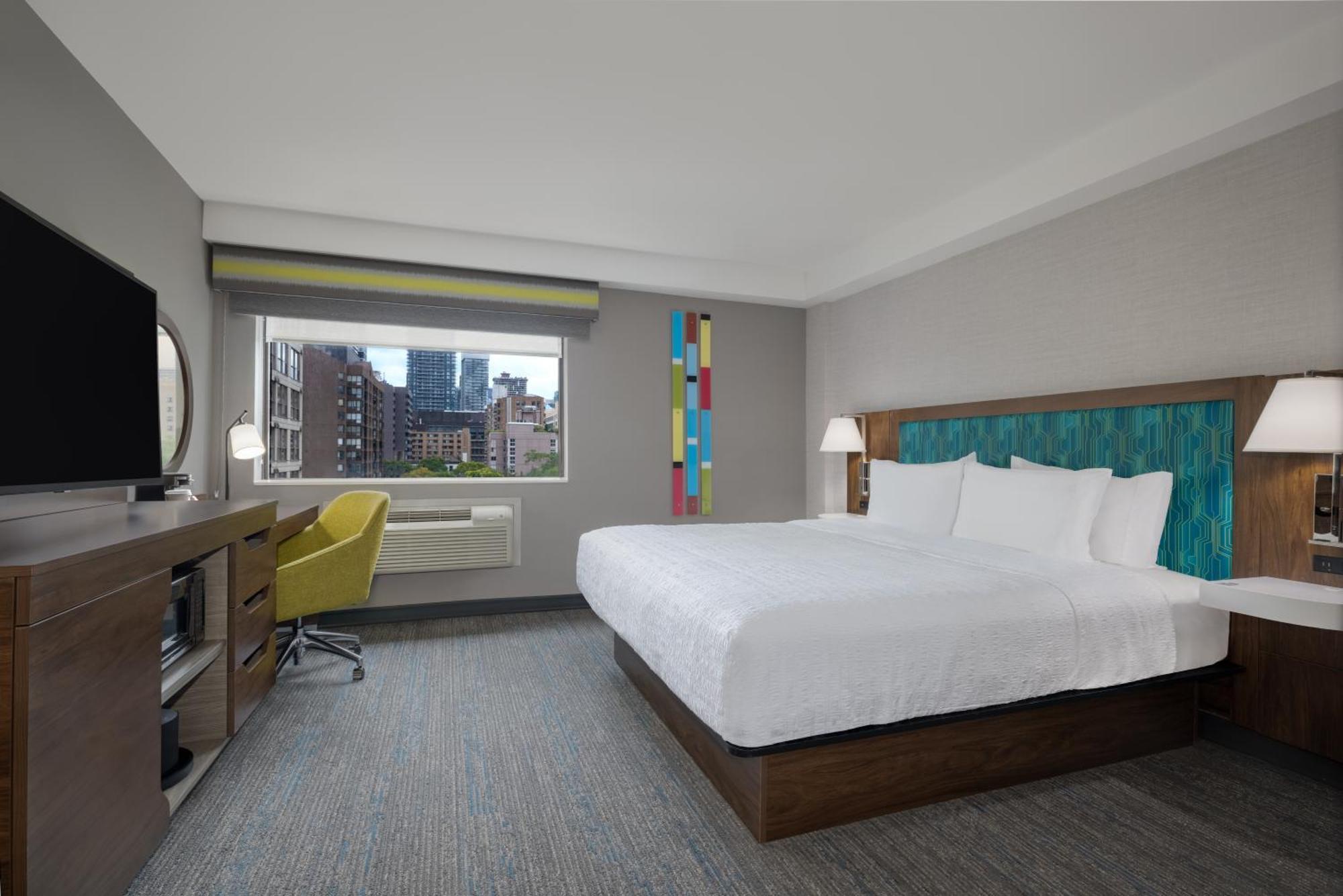 Hampton & By Hilton Downtown 3*