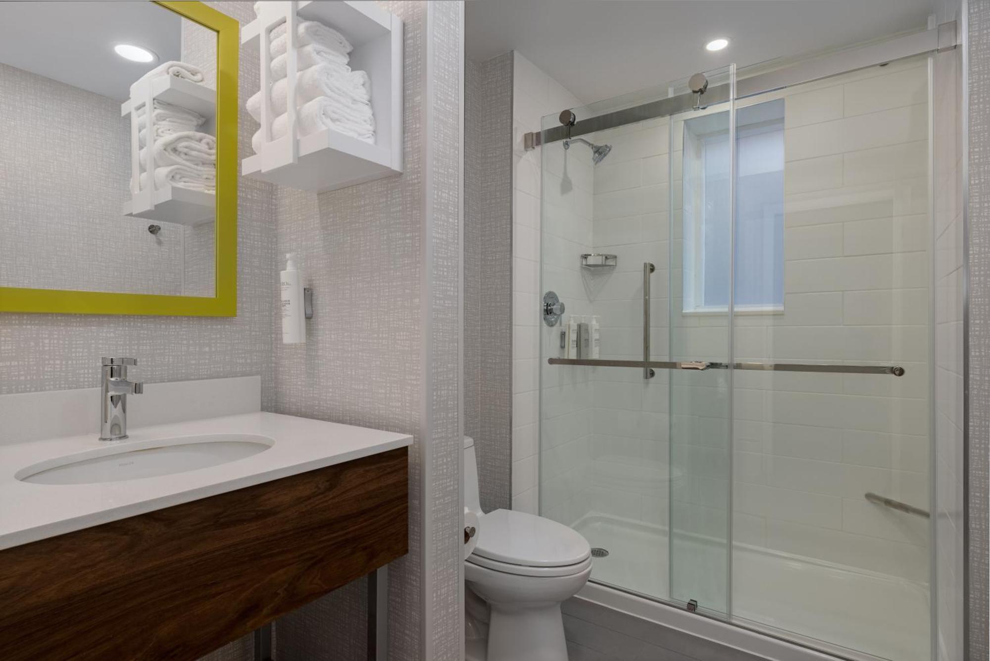Hampton & By Hilton Downtown Hotel 3*