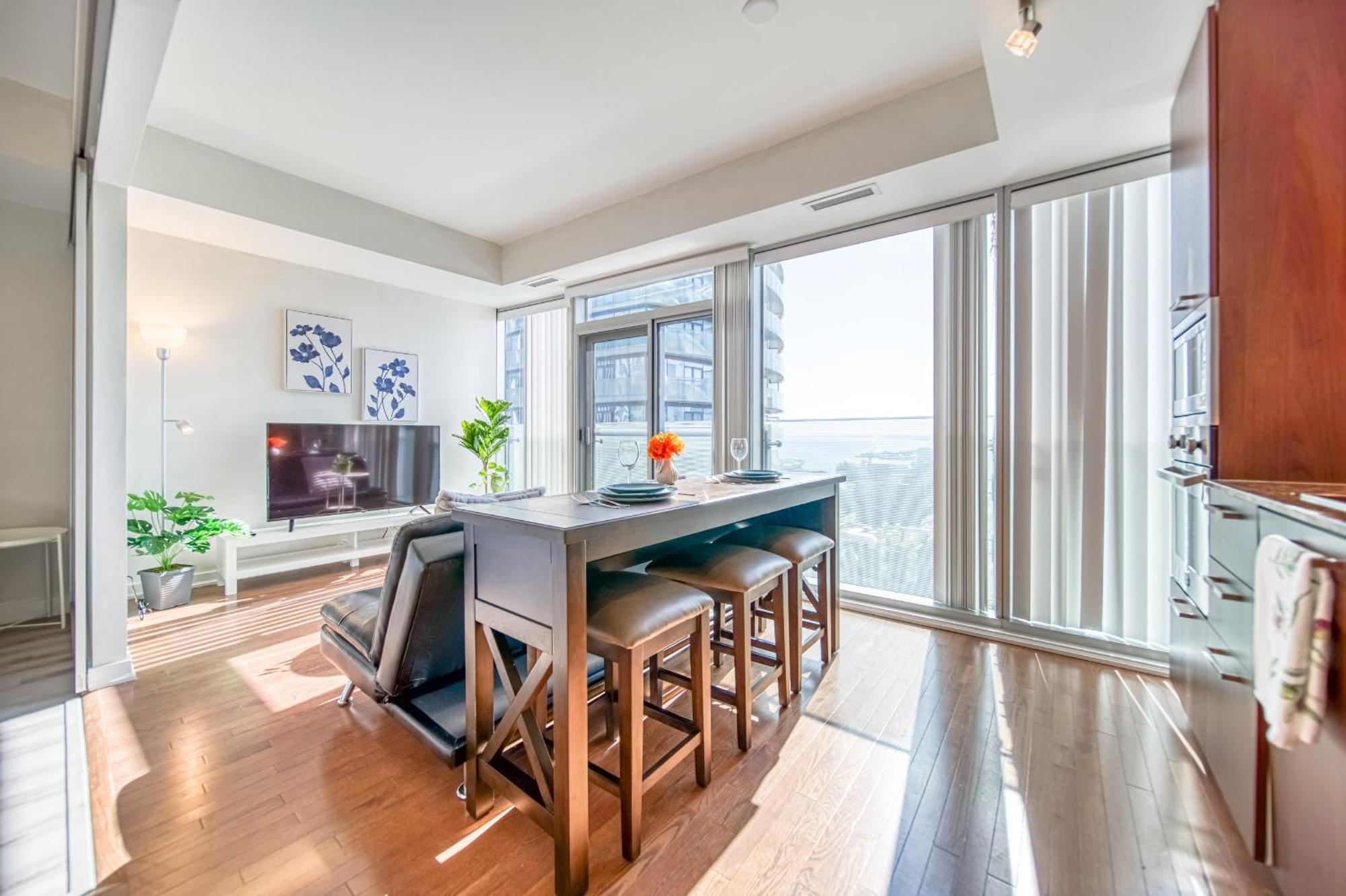Skytree - Modern Rusty Close To Union Station In Heart Of Downtown Apartment *
