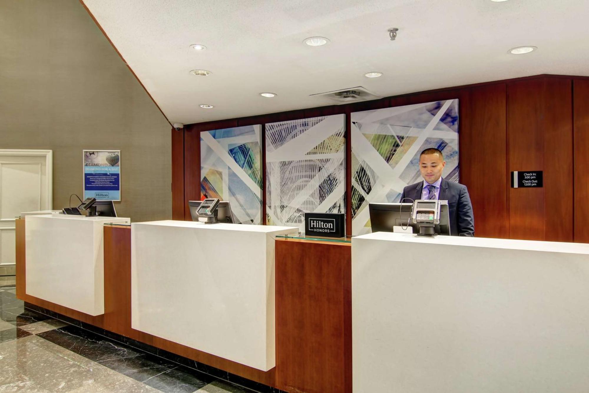 Doubletree By Hilton Downtown Toronto