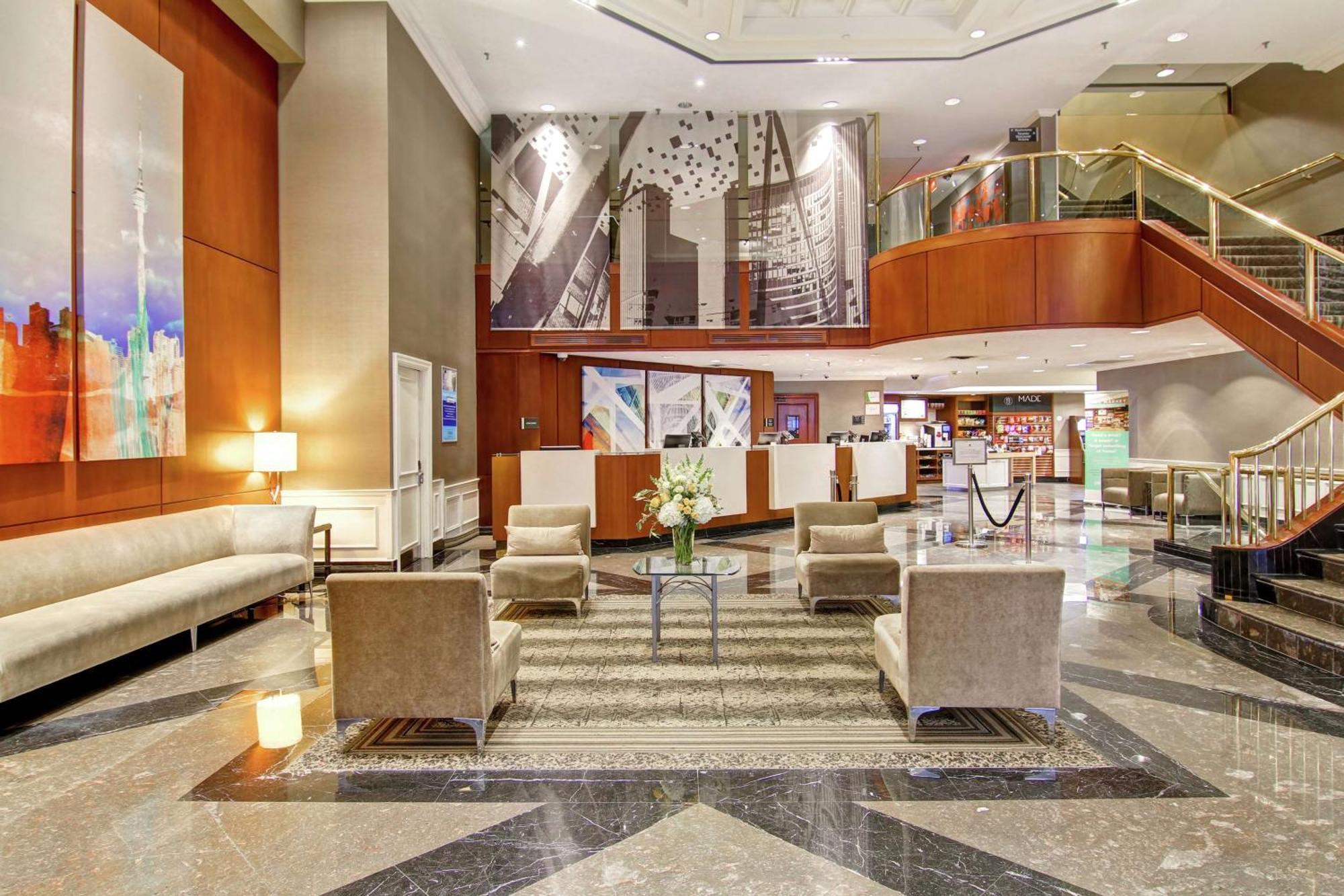 Doubletree By Hilton Downtown Hotel Toronto