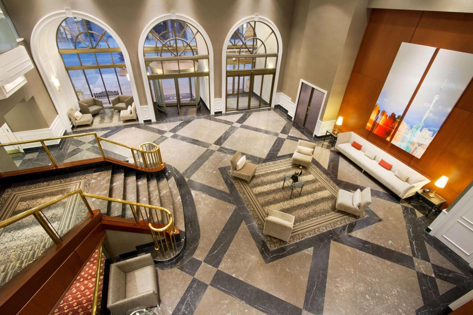 Doubletree By Hilton Downtown 4*