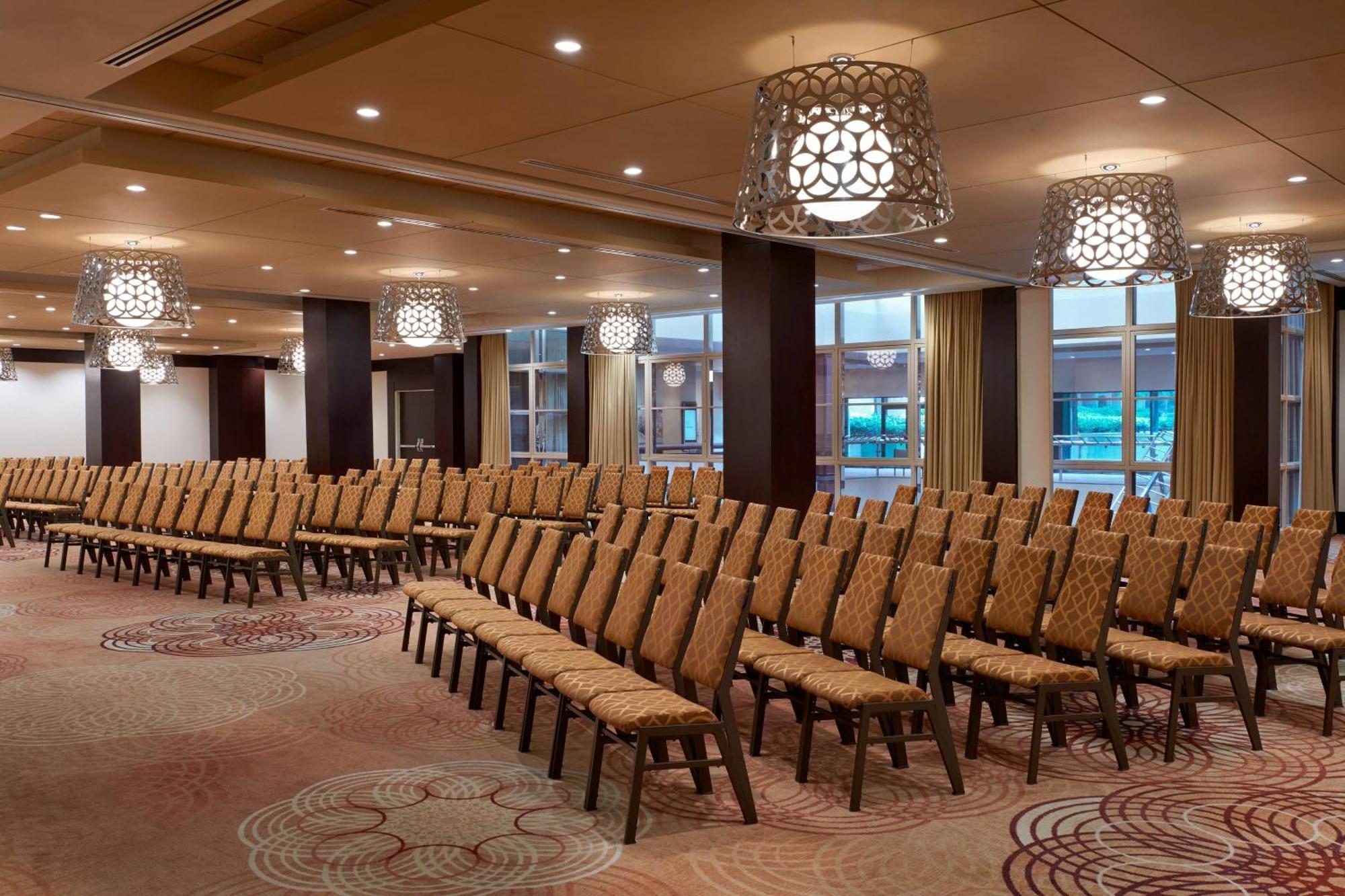Sheraton Centre Hotel