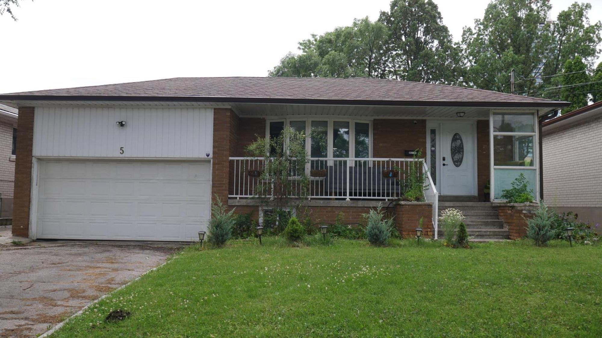 Ikonstay Musician's Retreat Homestay Toronto