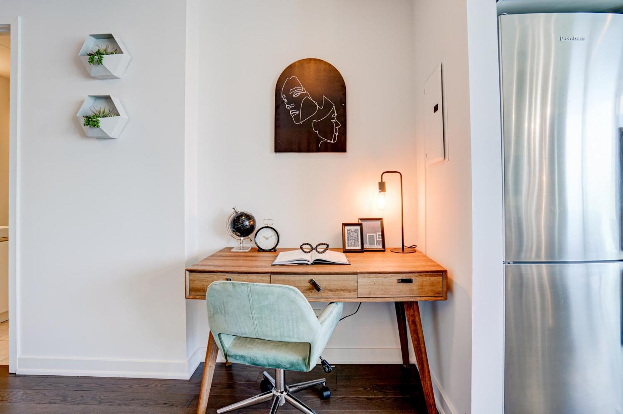 Skytree - Modern Rusty Close To Union Station In Heart Of Downtown Apartment *