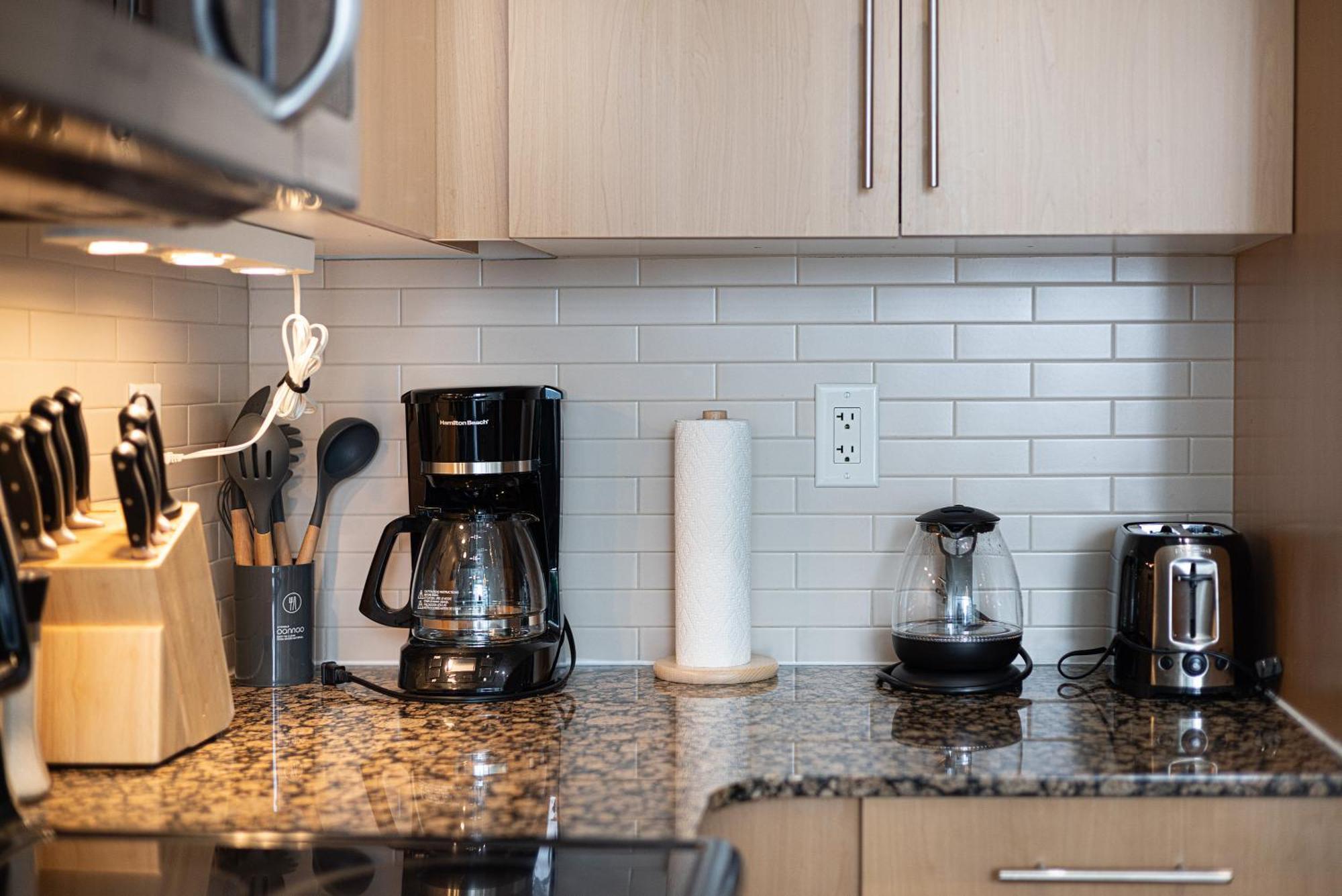 Newly Renovated Cozy Condo/union Station *