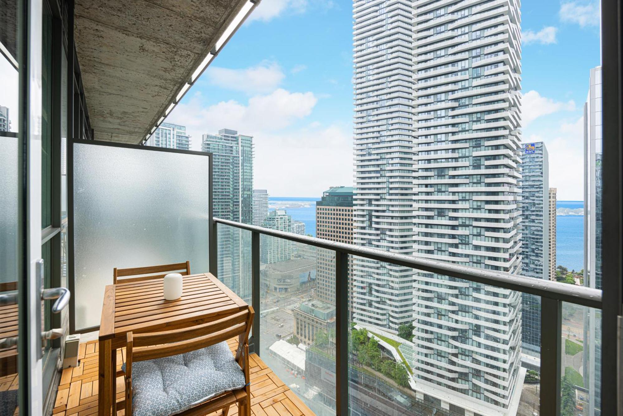 Homestay Newly Renovated Cozy Condo/union Station Toronto