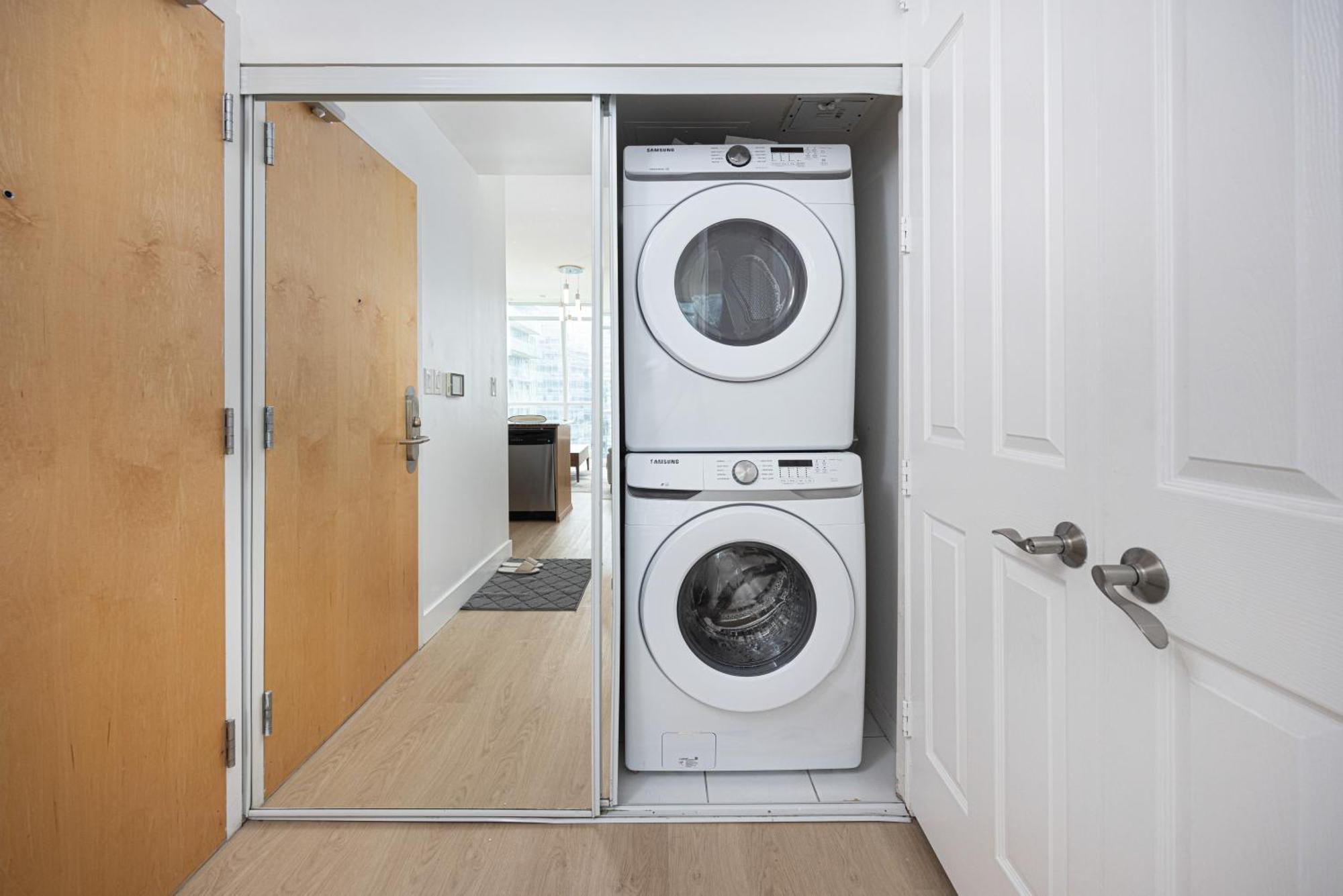 Homestay Newly Renovated Cozy Condo/union Station *