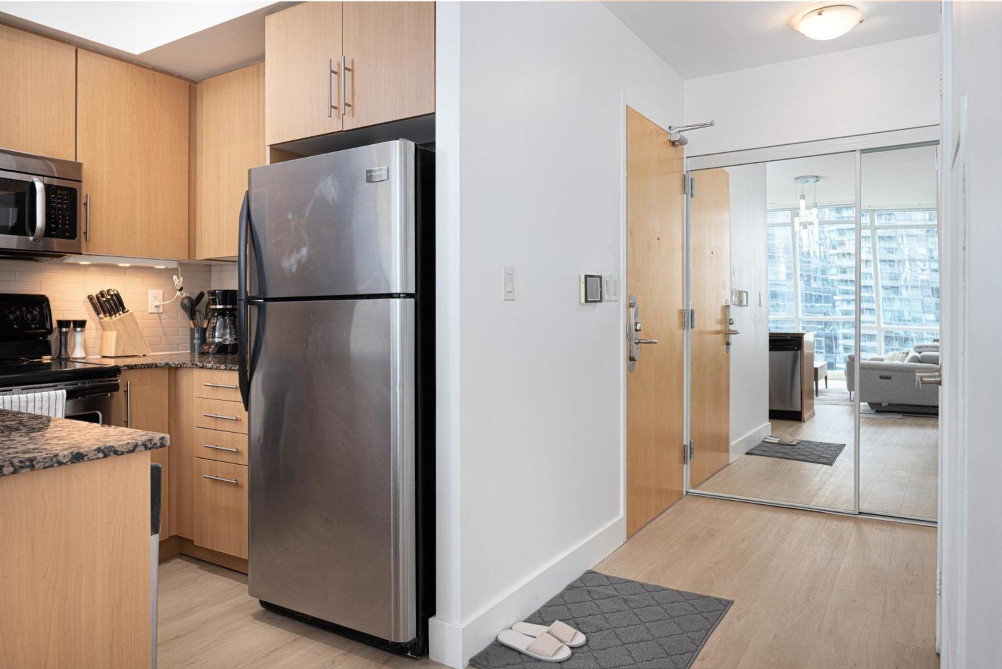 Newly Renovated Cozy Condo/union Station Homestay *