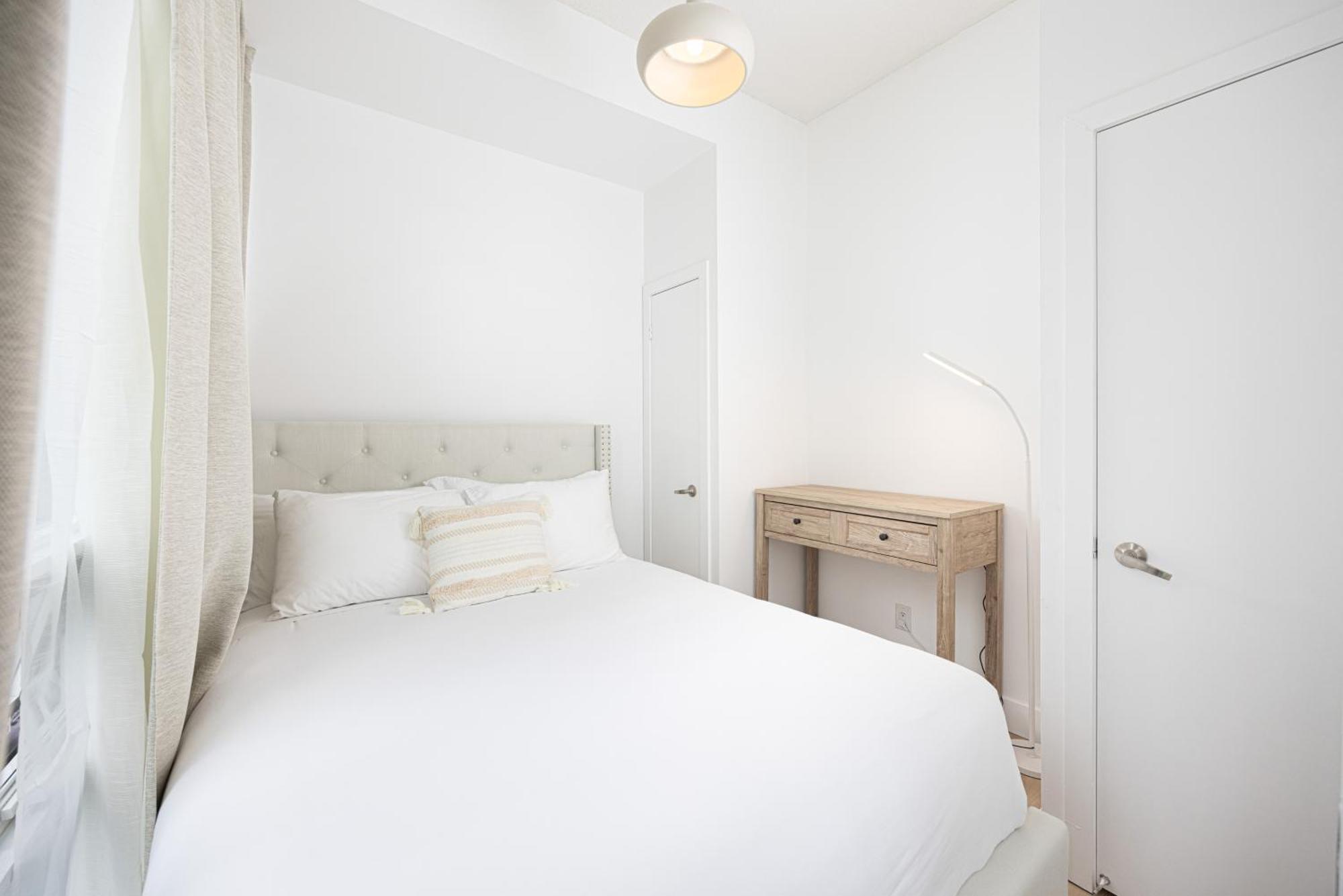 Newly Renovated Cozy Condo/union Station Homestay *