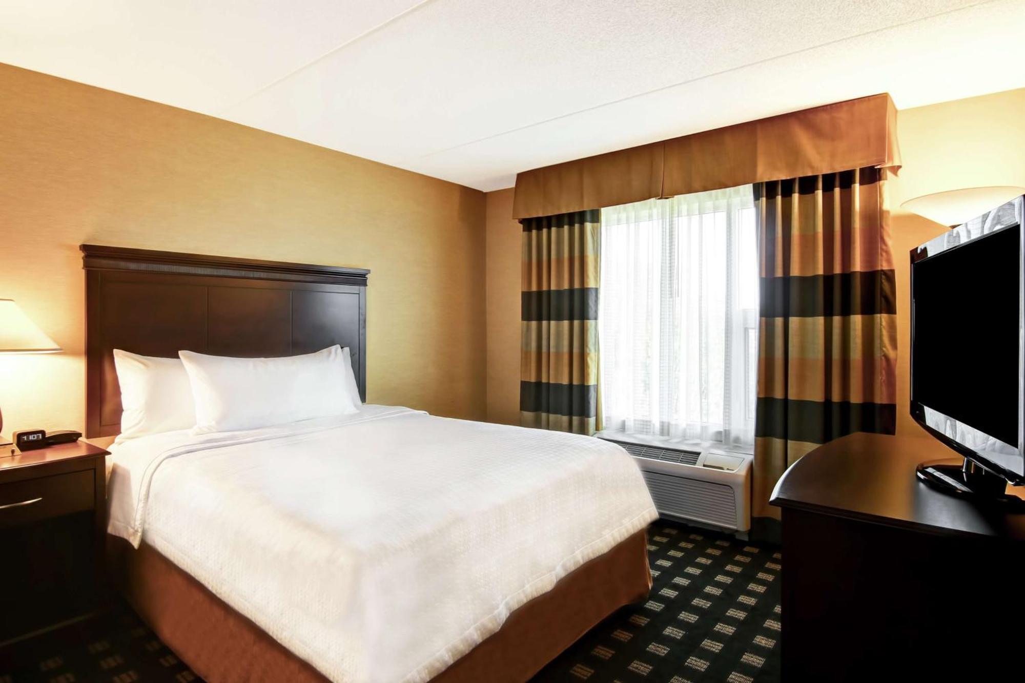 Homewood By Hilton Airport Corporate Centre