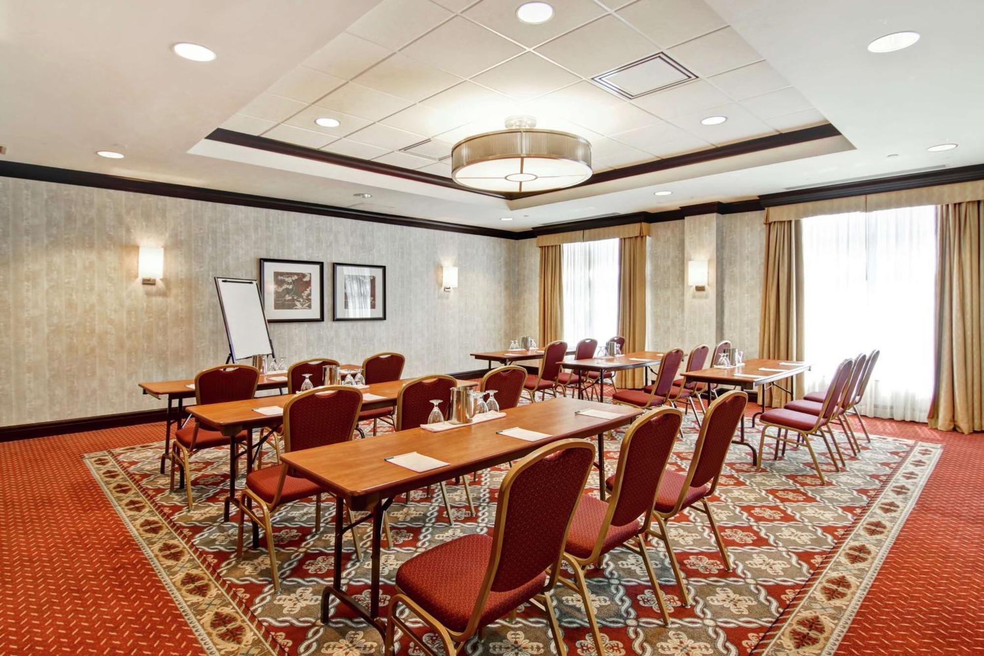 Homewood By Hilton Airport Corporate Centre Hotel 3*