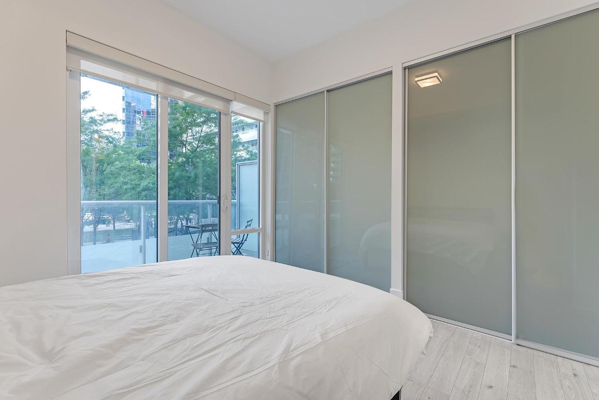 Apartment 2br 2bth Apt-rogers Center-cn Tower-free Parking Toronto