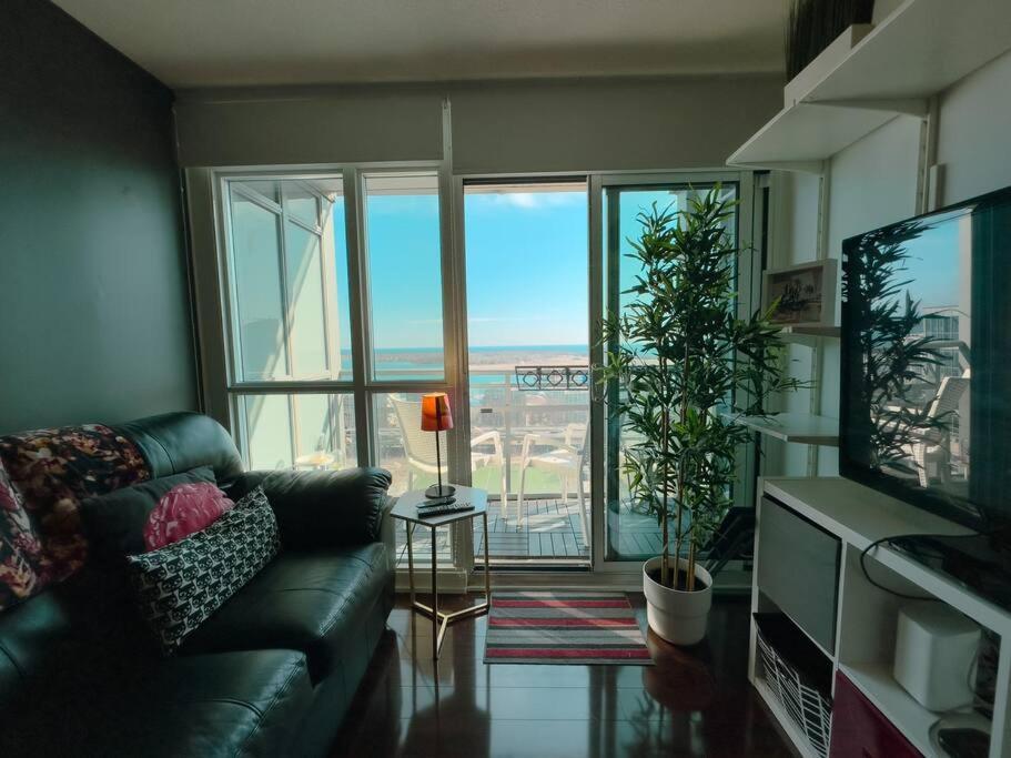 Apartment Comfort Two Beds By Cn Tower Rogers Centre Free Parking
