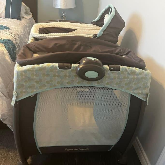 Comfort Two Beds By Cn Tower Rogers Centre Free Parking Apartment