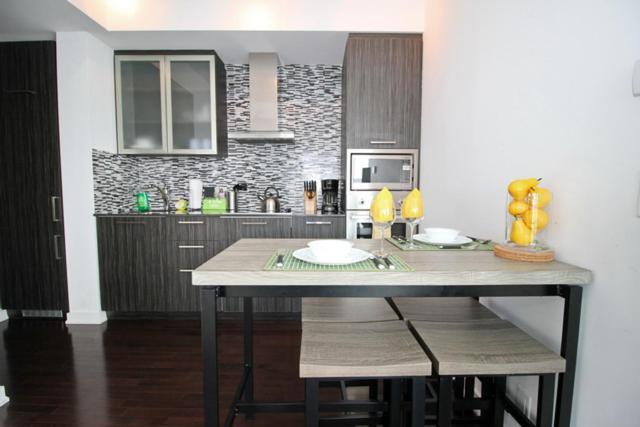 Apartment Presidential 2+1br Condo, Entertainment District *