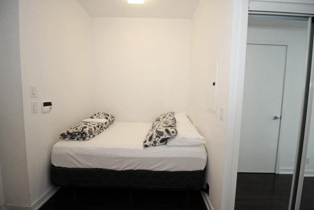 Apartment Presidential 2+1br Condo, Entertainment District *