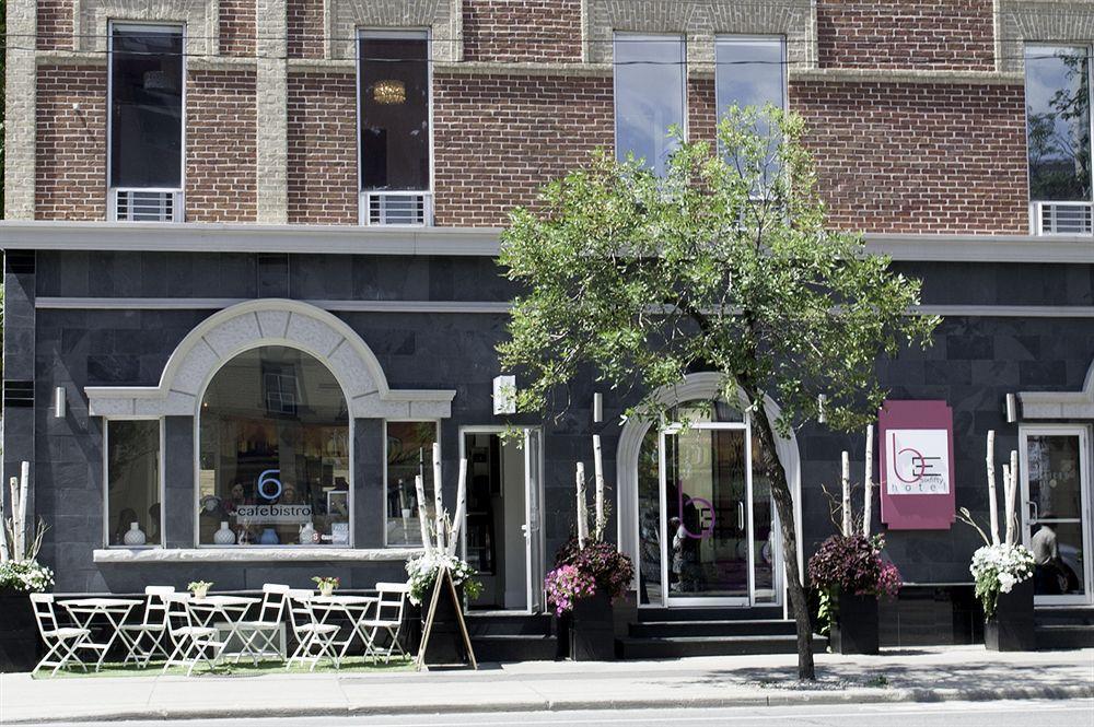 Baystreet Hotel/motel Hotel