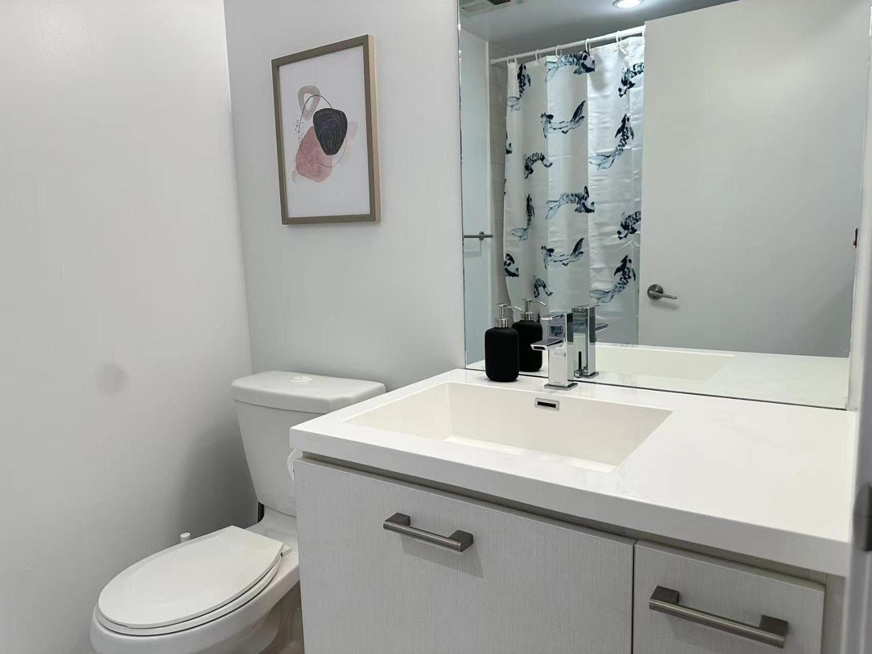 Lovely One Bedroom / Entertainment District P4 Apartment Toronto
