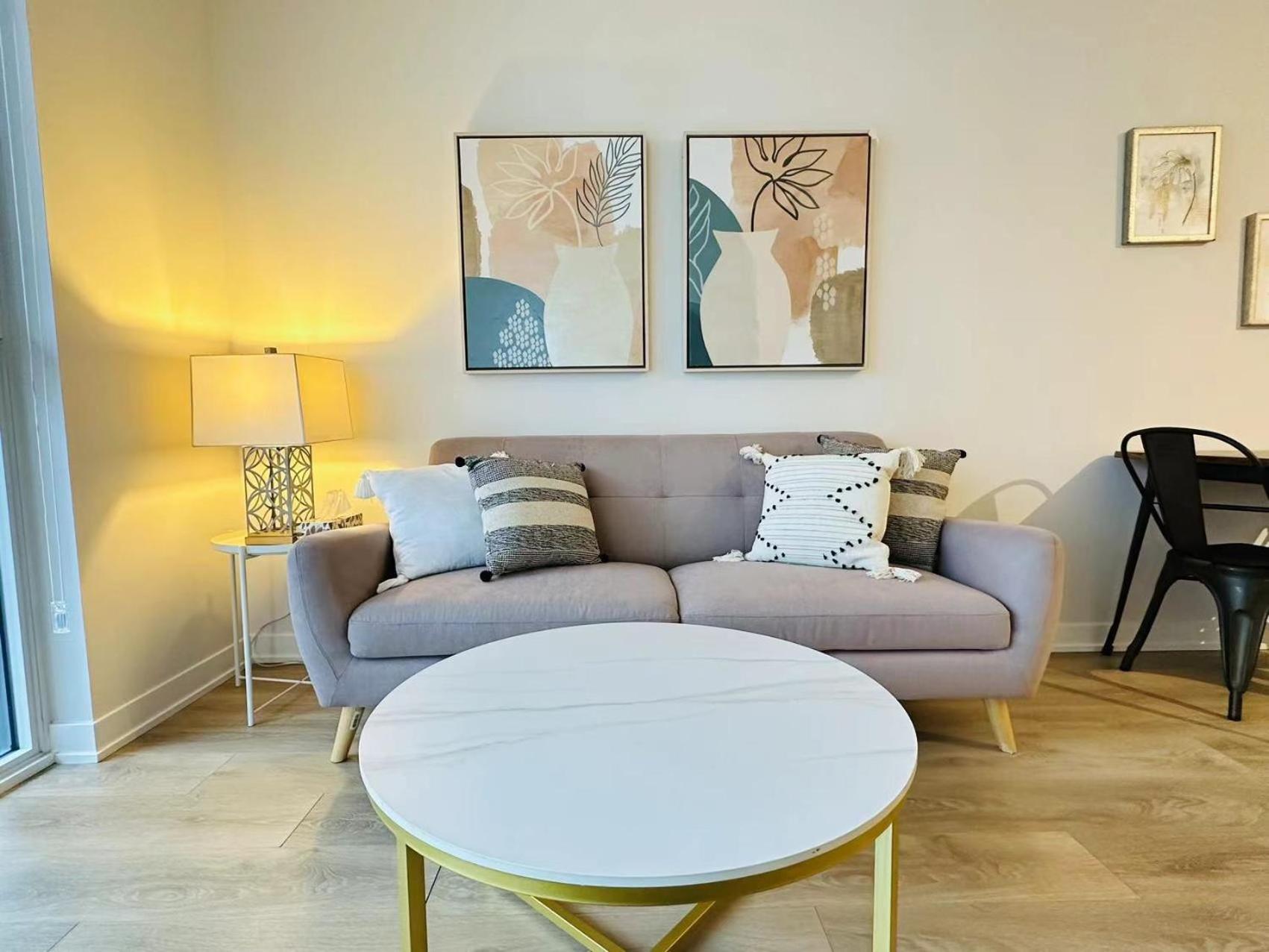 Apartment Lovely One Bedroom / Entertainment District P4 *