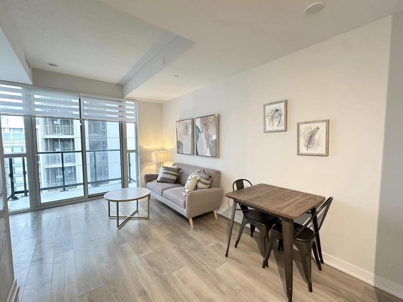 Lovely One Bedroom / Entertainment District P4 Apartment *