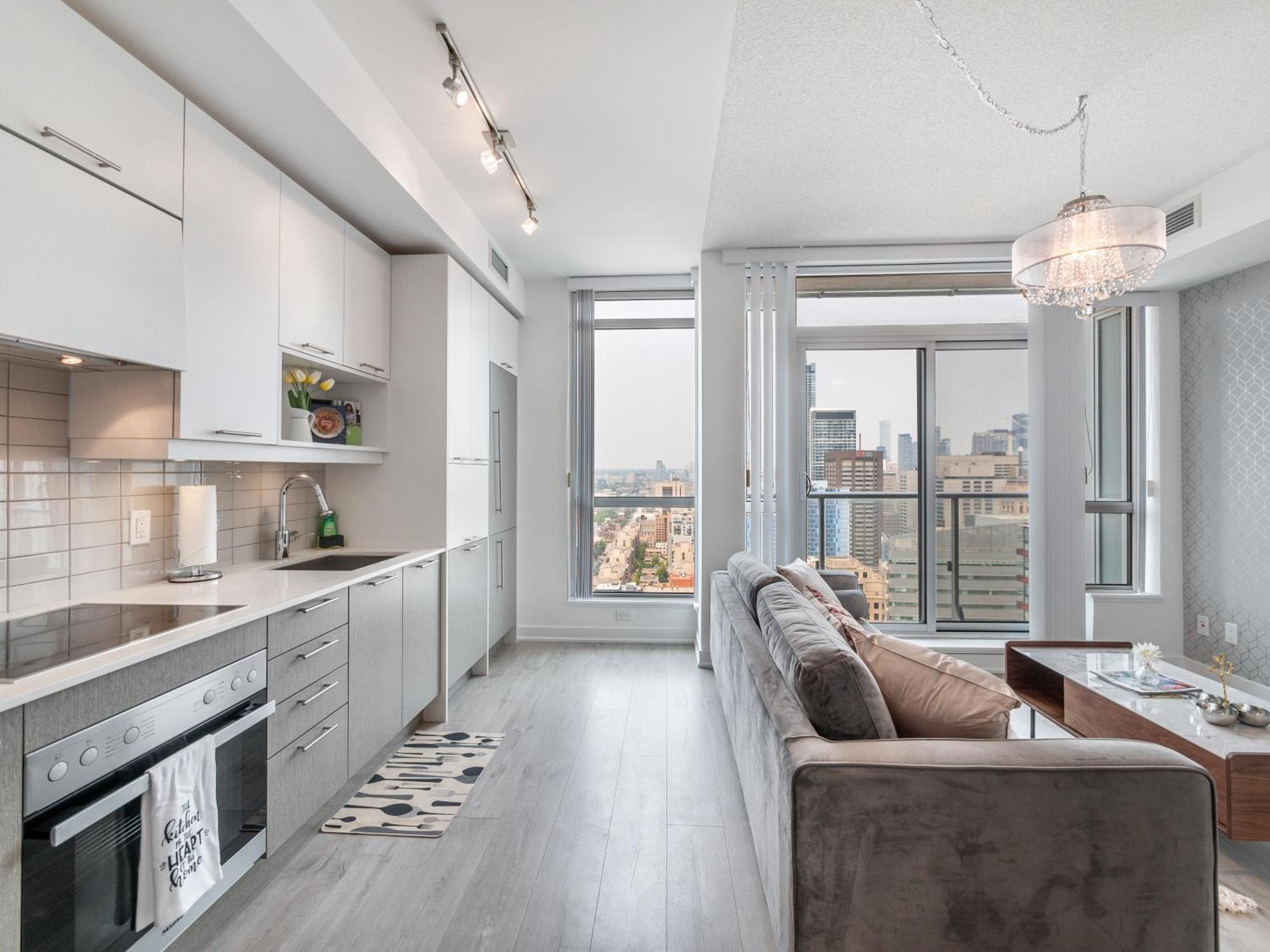 Apartment Designer One Bedroom - Entertainment District *
