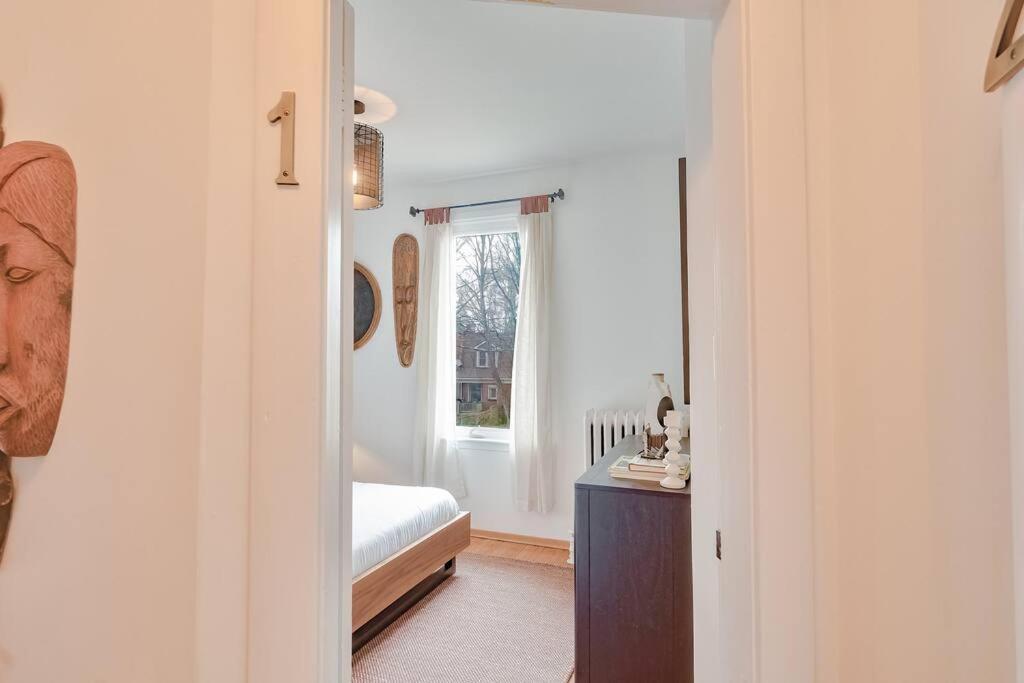 Exquisite Luxury Estate - Steps To Downtown Villa