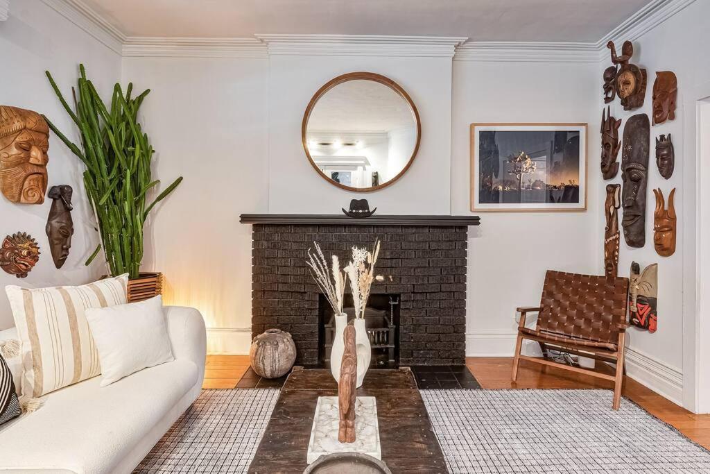 Exquisite Luxury Estate - Steps To Downtown *